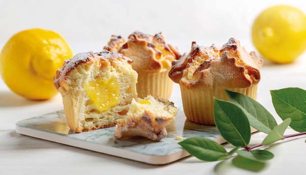 Lemon muffins with a lemon curd filling